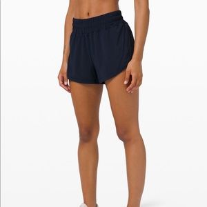 Lululemon Track that short high rise 3”